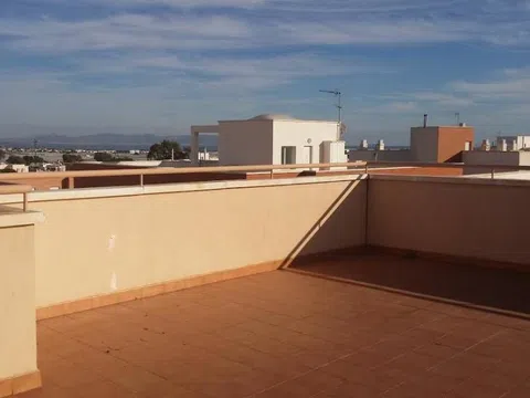 Fotografía del inmueble reportado: 750 €/mes — Almería, Almería