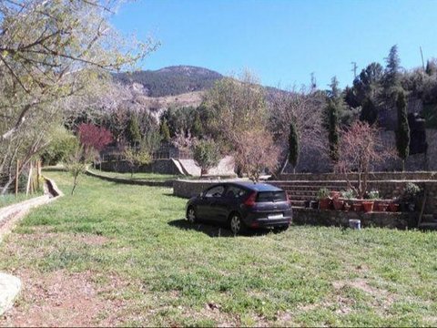 First photo of the property