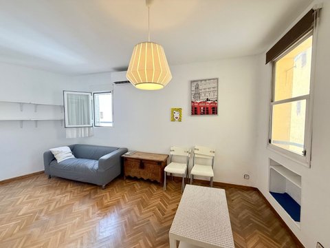 First photo of the property