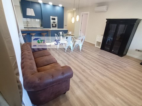 First photo of the property