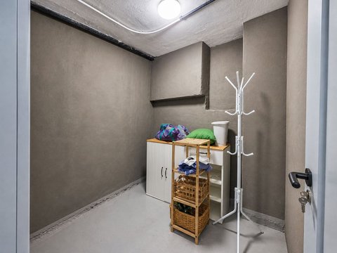 Перша фотографія об’єкта нерухомості