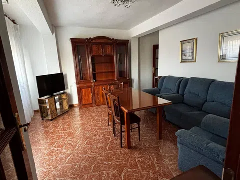 Fotografía del inmueble reportado: 800 €/mes — Granada, Granada
