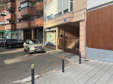 Перша фотографія об’єкта нерухомості