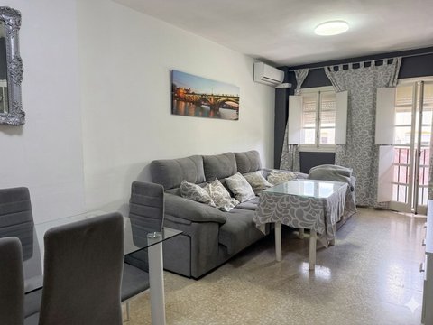 First photo of the property