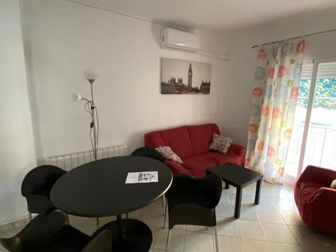 Fotografía del inmueble reportado: 1.000 €/mes — Granada, Granada