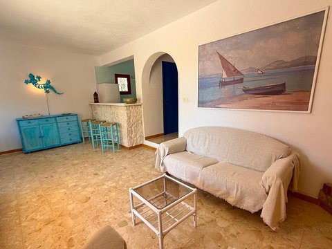 First photo of the property