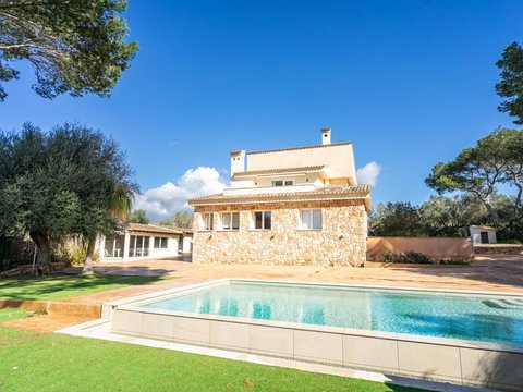 5-bedroom freehold villa in Palma — photo 1 of 5