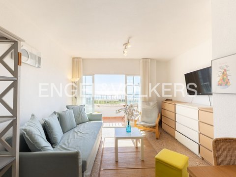 First photo of the property