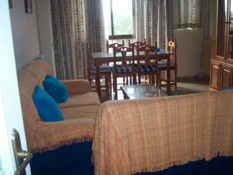 Fotografía del inmueble reportado: 750 €/mes — Granada, Granada