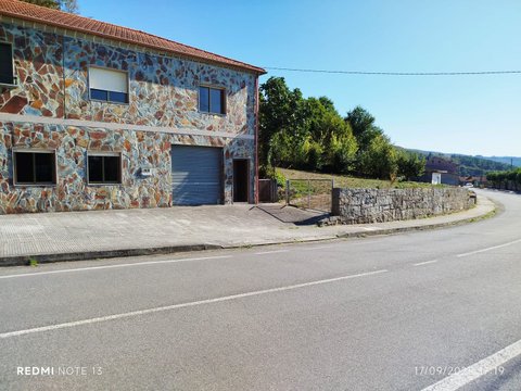 First photo of the property