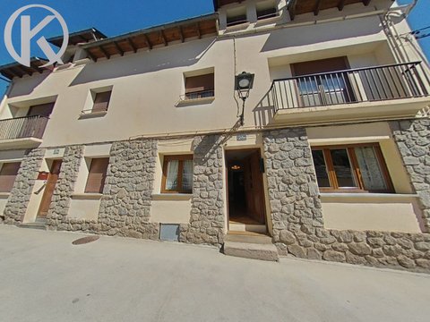 First photo of the property