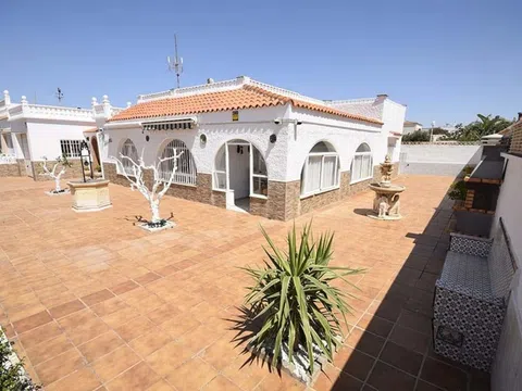 Fotografía del inmueble reportado: 1.500 €/mes — Almería, Almería