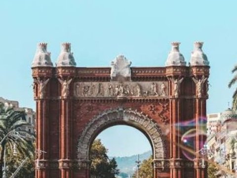 Перша фотографія об’єкта нерухомості