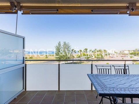 First photo of the property