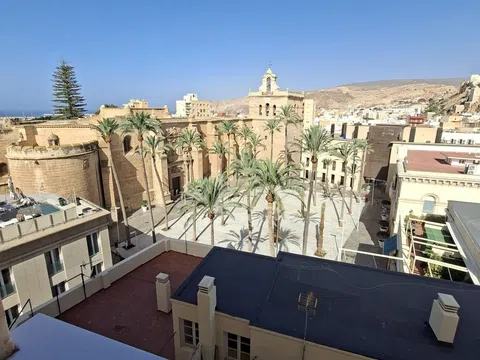 Fotografía del inmueble reportado: 850 €/mes — Almería, Almería