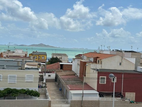 First photo of the property