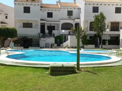 First photo of the property