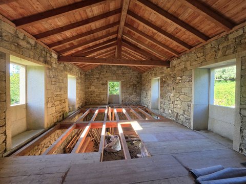 First photo of the property