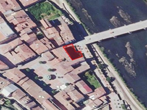 Перша фотографія об’єкта нерухомості