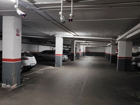Перша фотографія об’єкта нерухомості