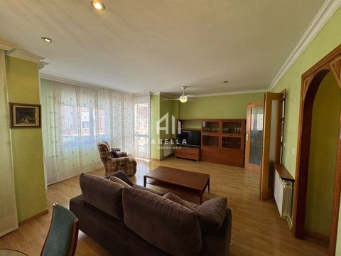 First photo of the property