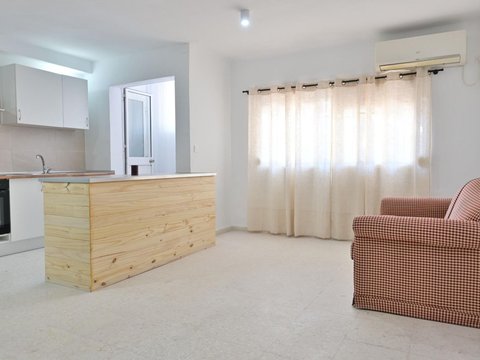 First photo of the property