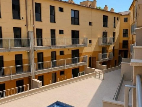 Prima fotografie a proprietății