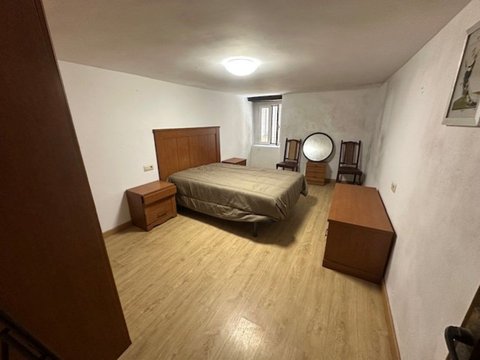 First photo of the property