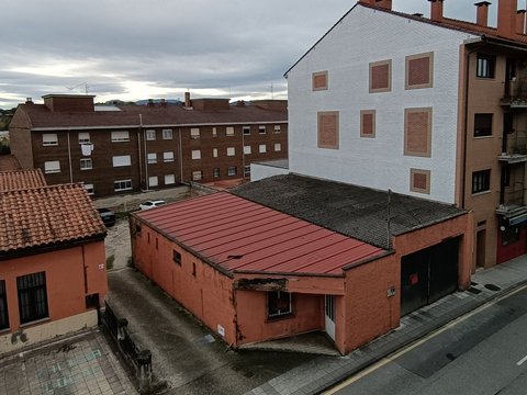 First photo of the property