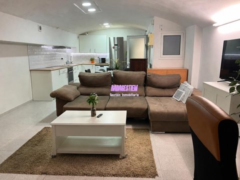 Перша фотографія об’єкта нерухомості