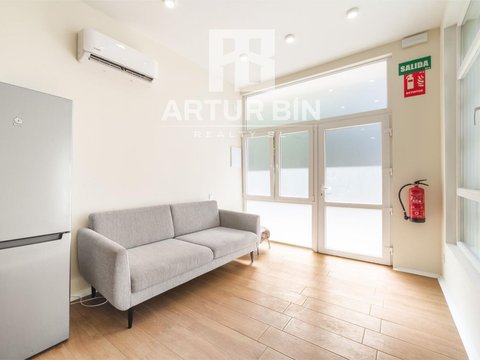 First photo of the property