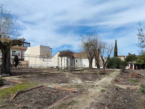 Перша фотографія об’єкта нерухомості