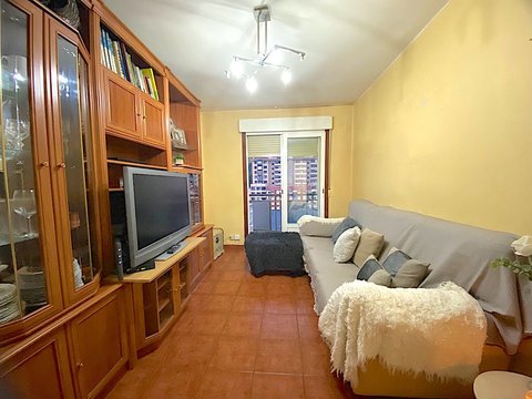 First photo of the property