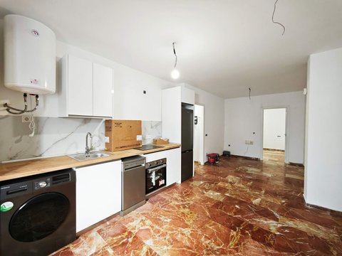 First photo of the property