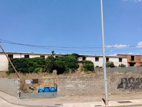 First photo of the property