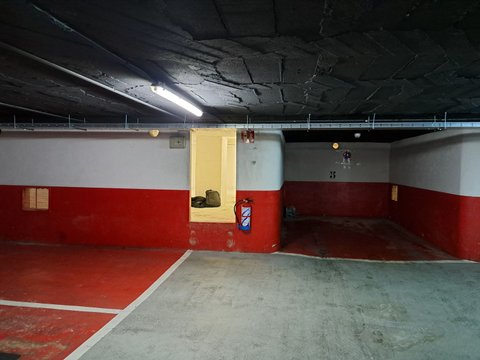 Перша фотографія об’єкта нерухомості