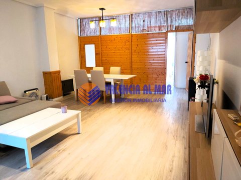 First photo of the property