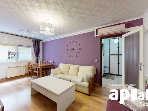 Перша фотографія об’єкта нерухомості