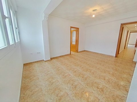 First photo of the property