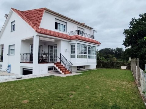 First photo of the property