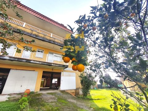 First photo of the property