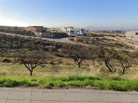 Перша фотографія об’єкта нерухомості