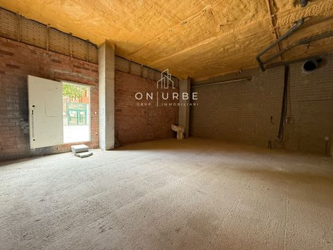First photo of the property