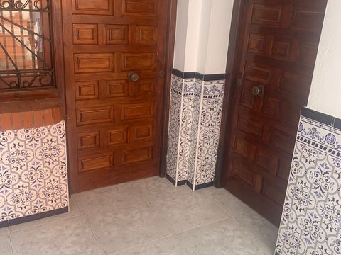 First photo of the property