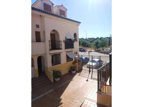 First photo of the property