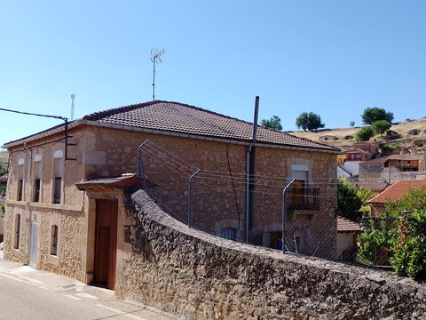 First photo of the property