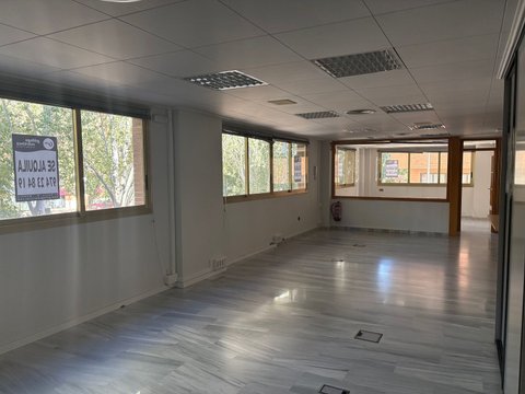 First photo of the property