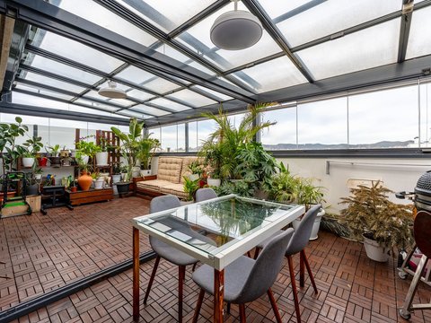 Kiinteistön ensimmäinen kuva