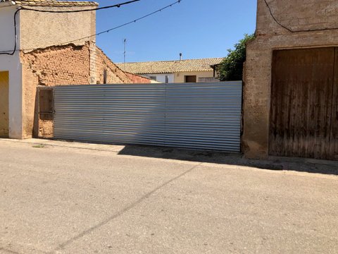 Перша фотографія об’єкта нерухомості