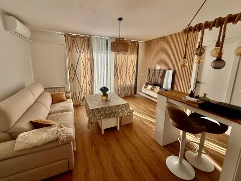 Fotografía del inmueble reportado: 1.000 €/mes — Girona, Girona